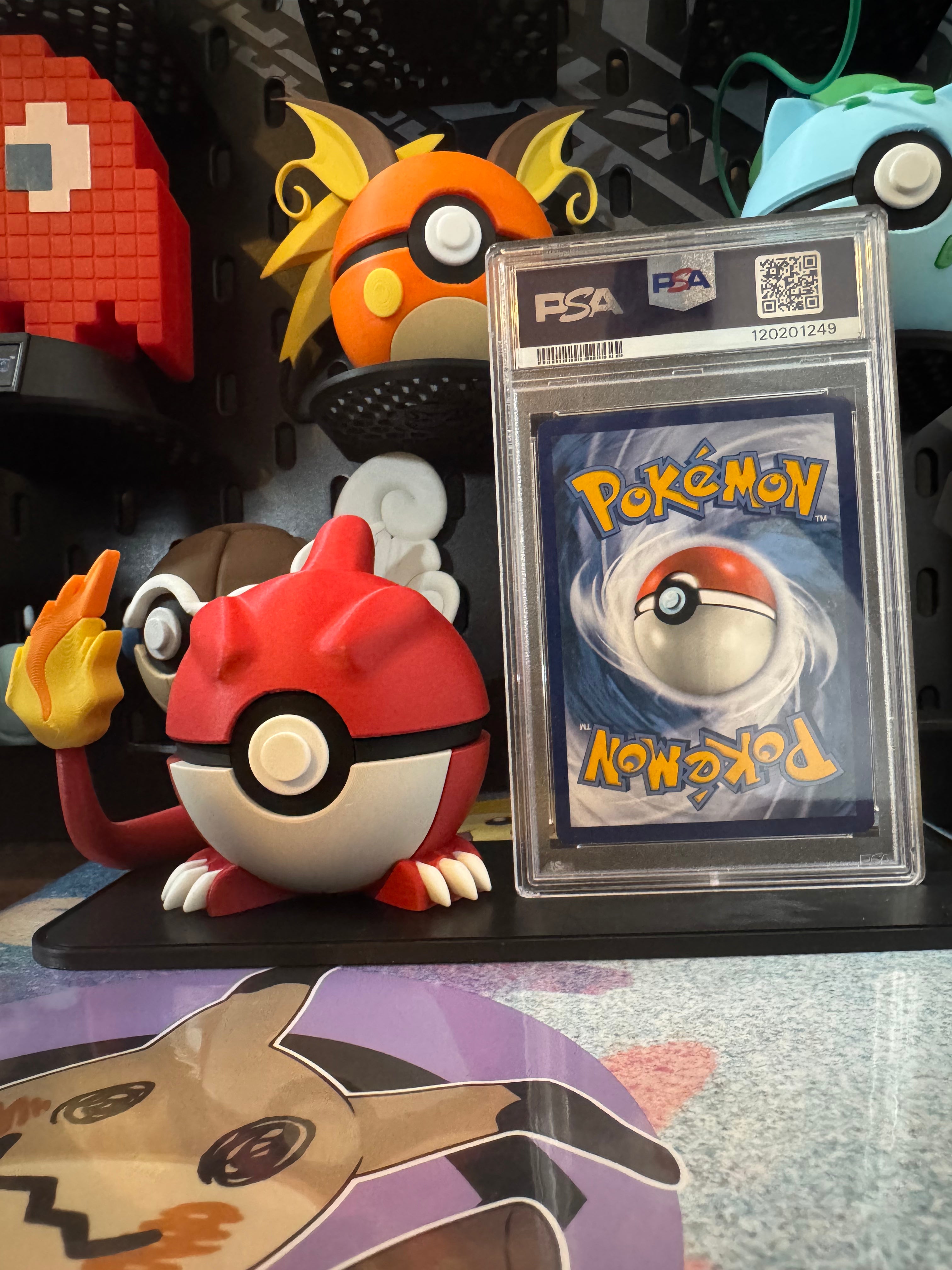 Poké Ball & PSA Card Display Stand | 3D Printed Pokémon Graded Card Holder