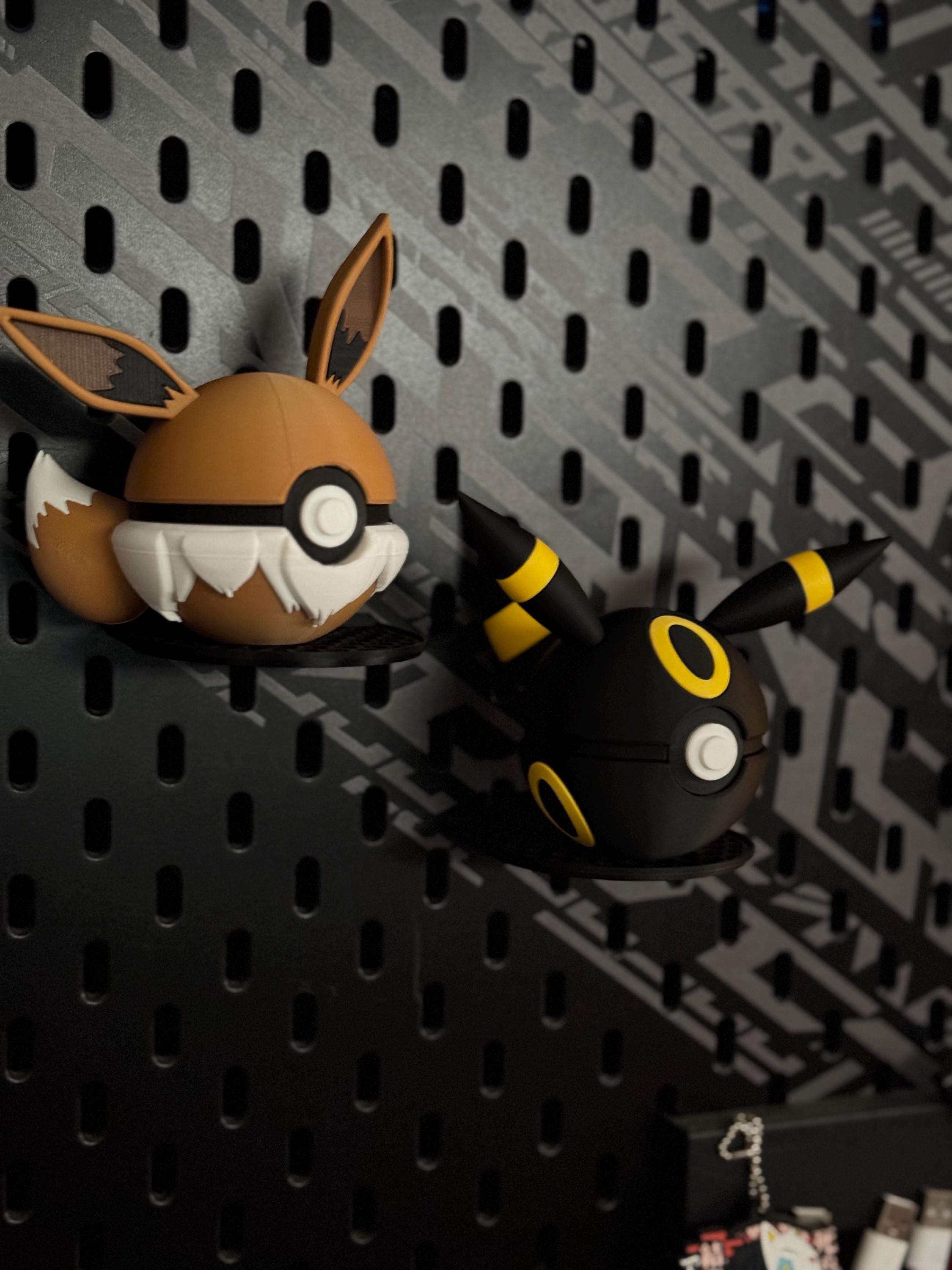 Umbreon Poké Ball | 3D Printed Pokémon Ball | Dark-Type Pokémon Collector's Item