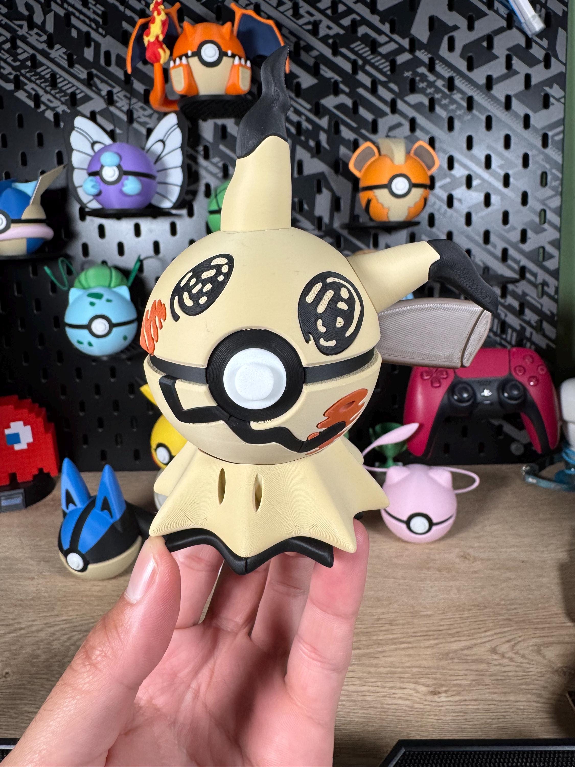 Mimikyu Poké Ball | 3D Printed Pokémon Collectible